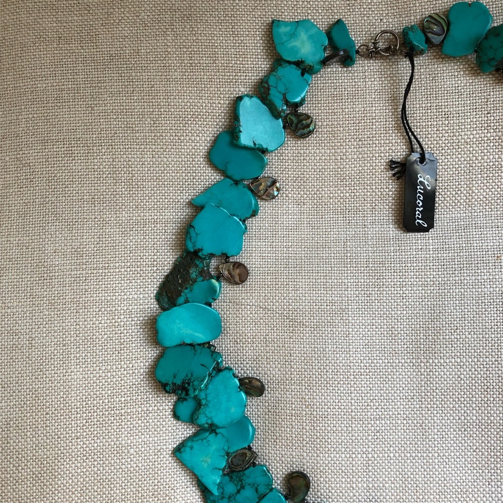 Lucoral Necklace Turquoise Slab Mother of Pearl - Picture 3 of 8